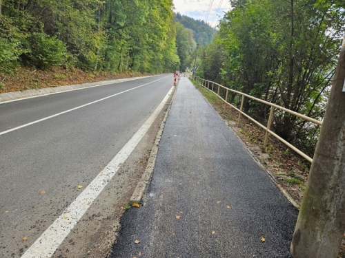 Oprava chodníkov  a poškodení miestnych komunikácii