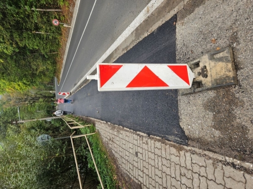 Oprava chodníkov  a poškodení miestnych komunikácii